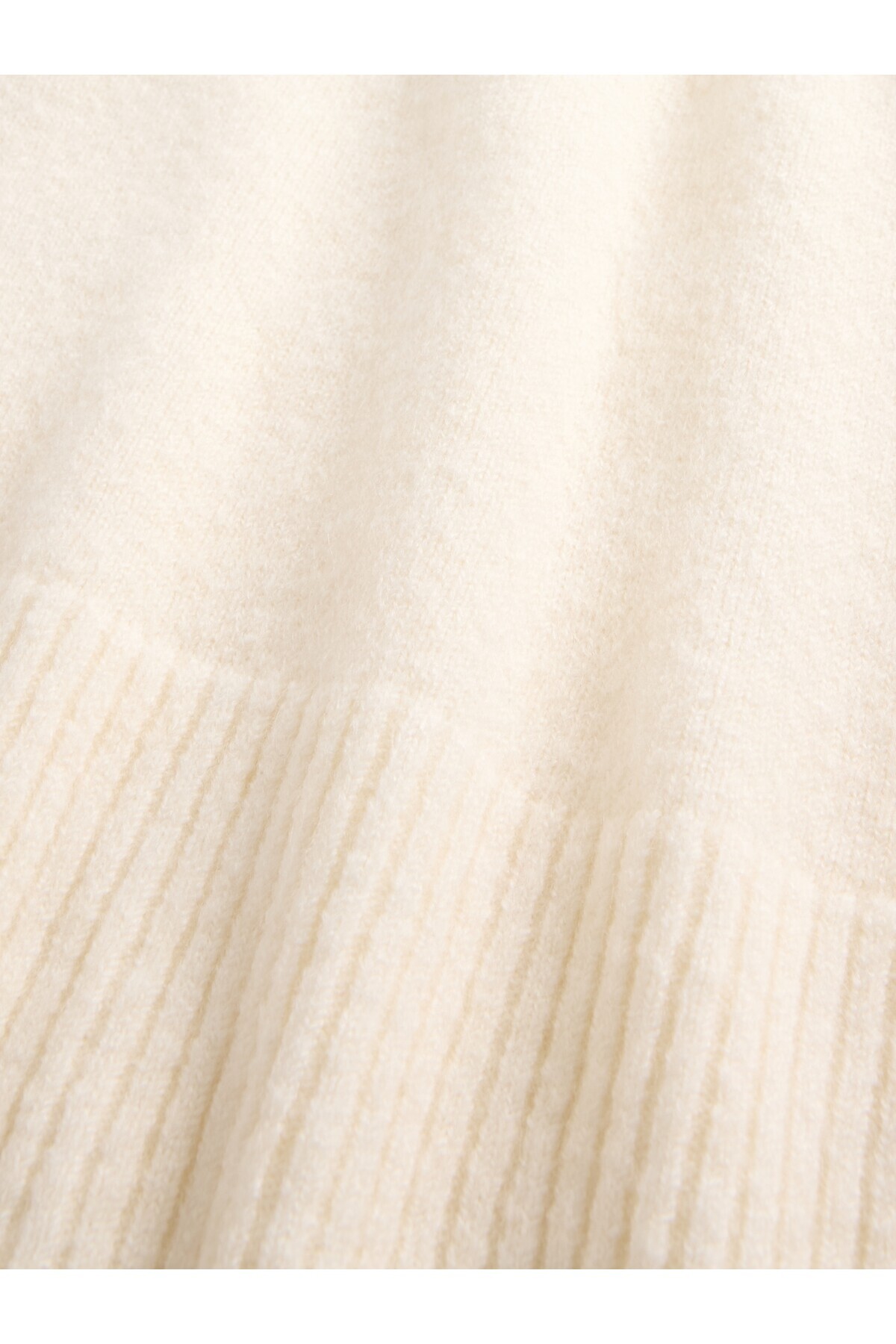 GAP  Kadın Beyaz Oversized V Yaka Kazak - Görsel 3