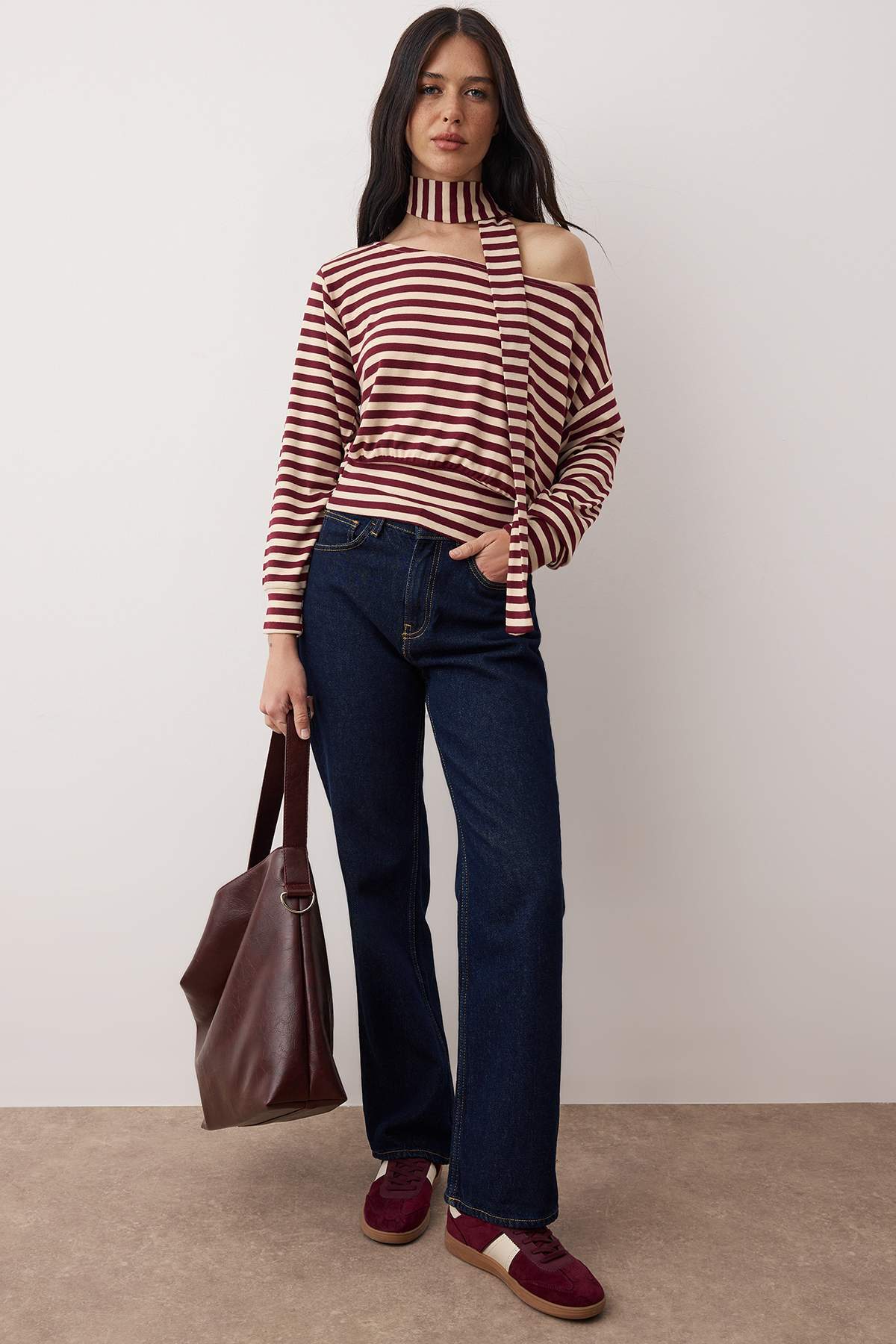 Trendyolmilla  Çok Renkli Çizgili Açık Omuzlu Şal Aksesuar Detaylı Regular/Normal Kalıp Örme Bluz TWOAW26BZ00308 - Görsel 2