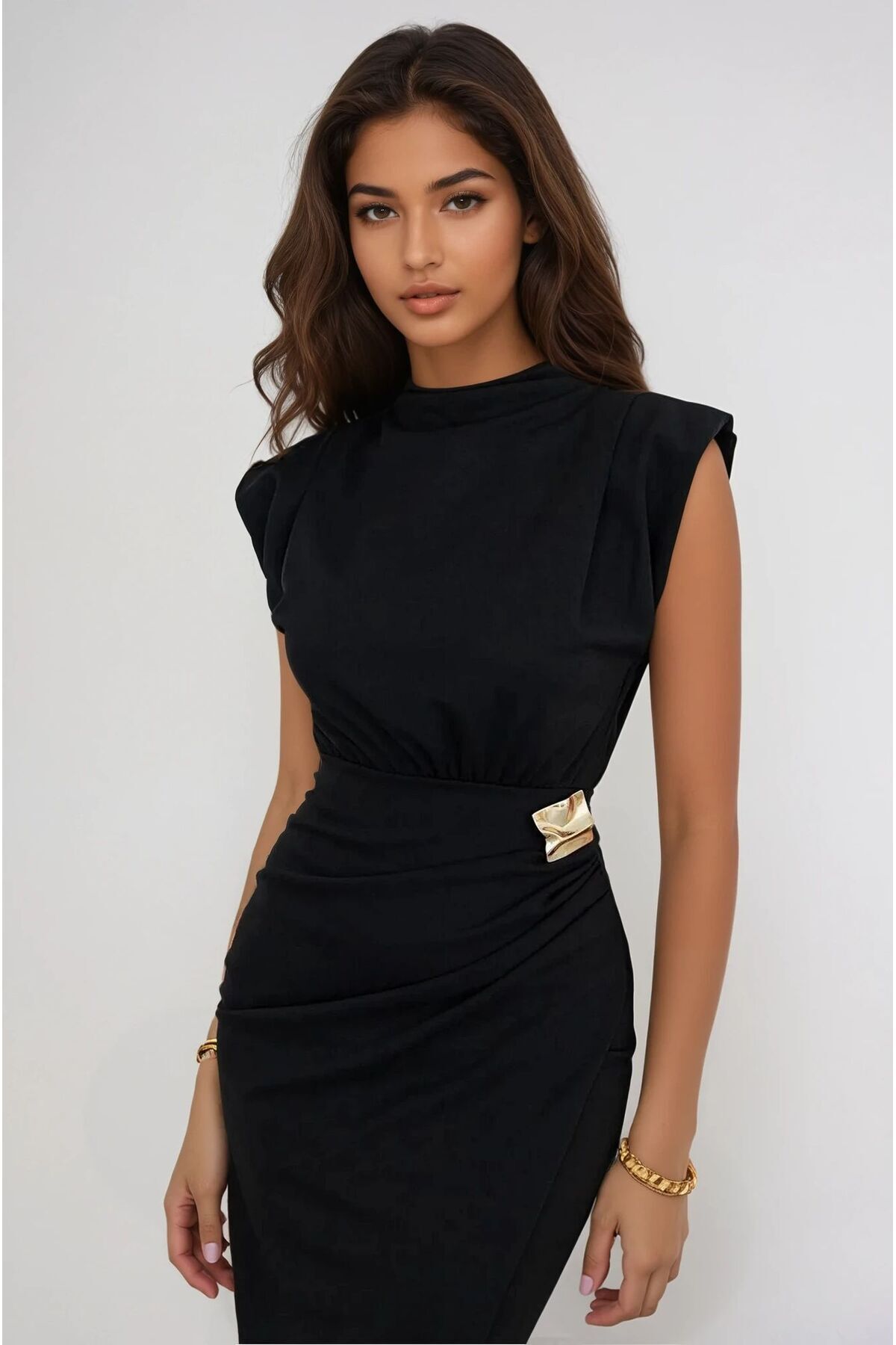 OLSAMODA NŐI, PÉNZEZETT, BROCSZÍNŰ, RUGALMAS SZÖVETBŐL KÉSZTETT, KÖTÉSŰ SZABÁSÚ, ESKÜVŐI KÖNYÖKÖLŐ, ELJEGYZÉSI RUHA