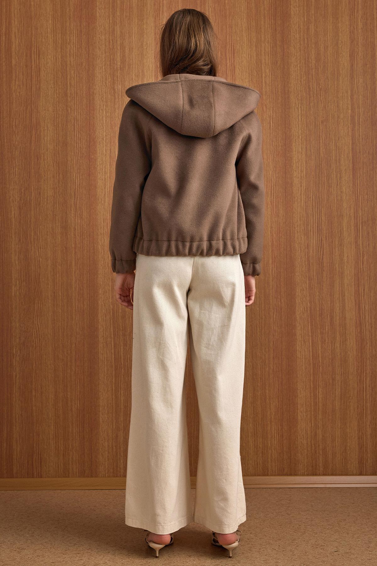 Olcay  Kapüşonlu Beli Lastikli Oversize Kısa Kaban VİZON 3162 - Görsel 7