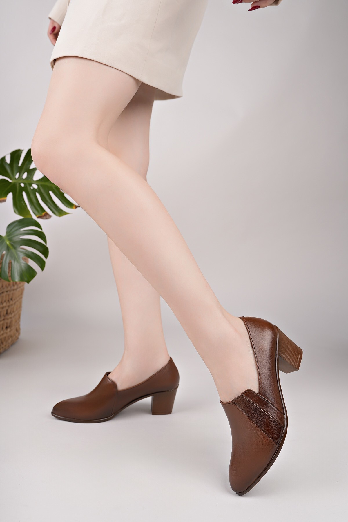 Diego Carlotti  Hakiki Deri Kadın Günlük Hafif Rahat Klasik Topuklu Ayakkabı DD3337 - Görsel 3