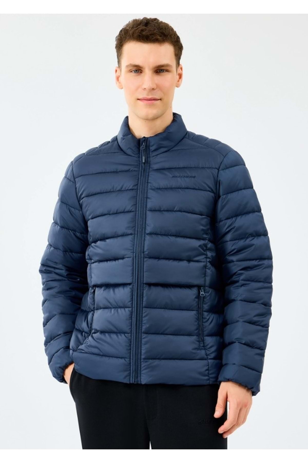 اسکچرز کاپشن مردانه M Essential مدل کاپشن پددار S231242، سرمه‌ای