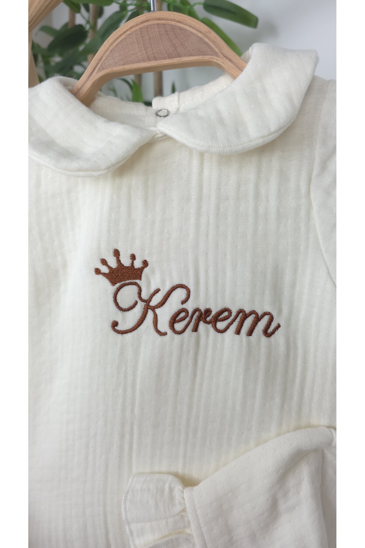 gros shop Yakalı Müslin 2'li Hastane Çıkış Mevlüt Seti %100 Pamuk Organik (Kişiye Özgü İsimli Nakış Desenli) fotoğrafı 2 (önizleme)