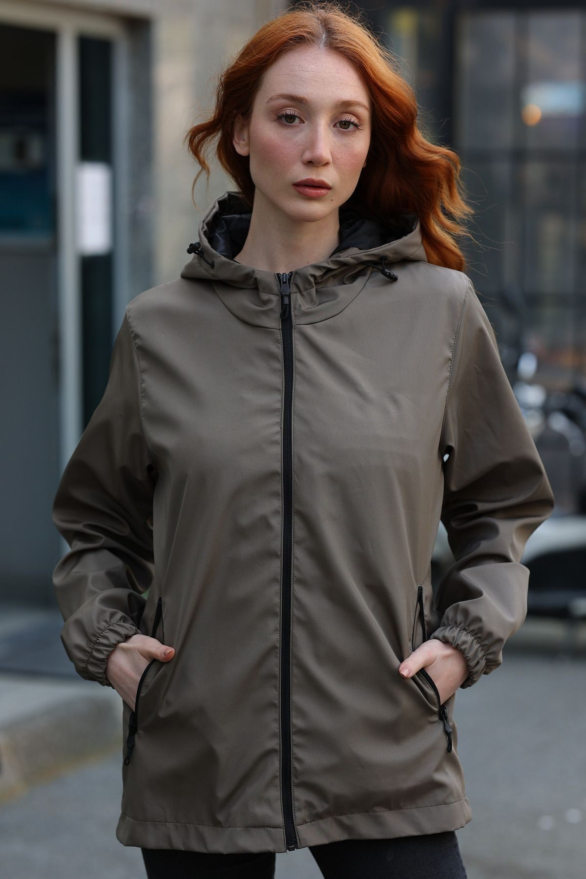 river green  Kadın Haki Astarlı Kapüşonlu Cepli Yağmurluk - Rüzgarlık Ceket - Görsel 3