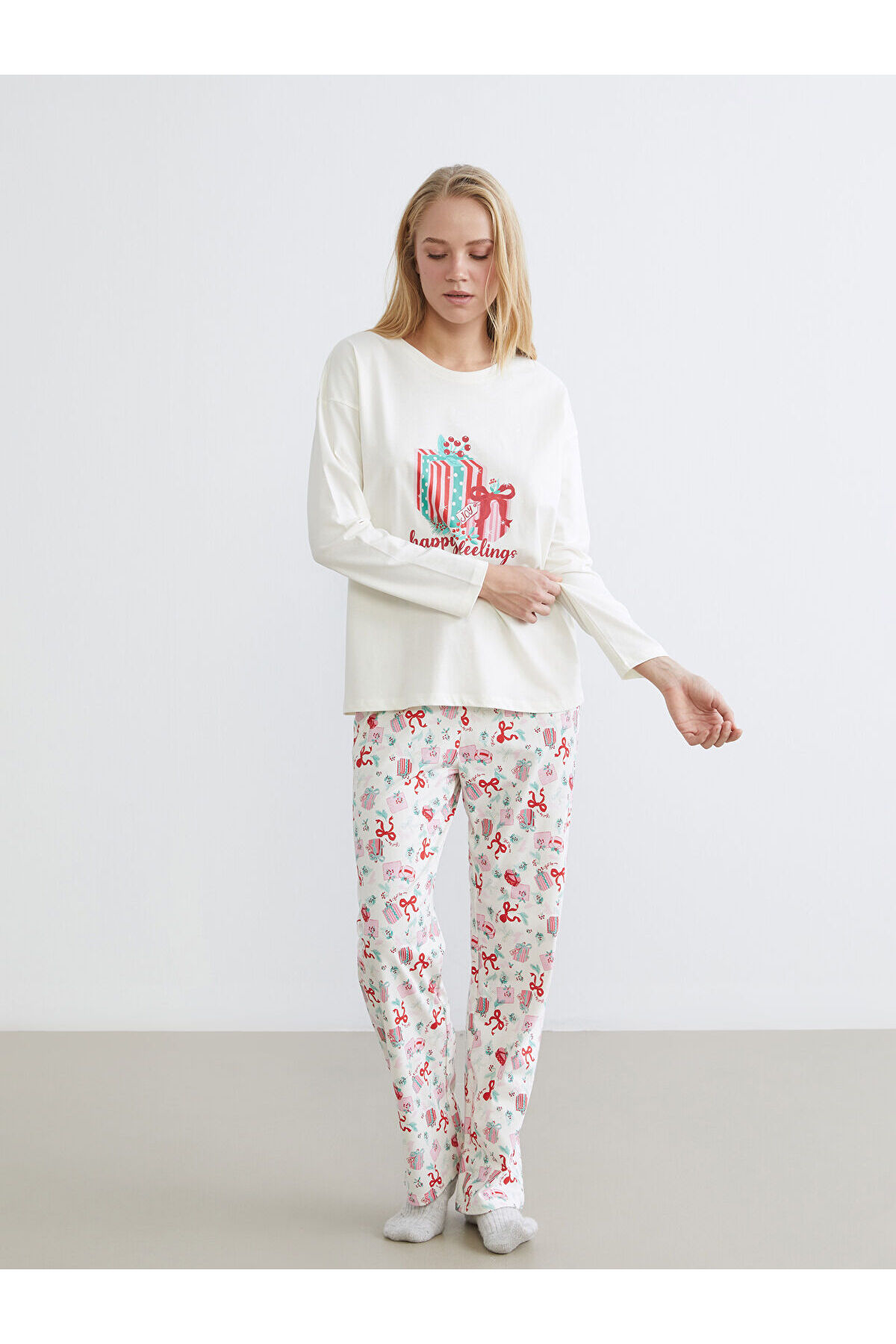 Crew Neck Printed Women's Pajamas Set