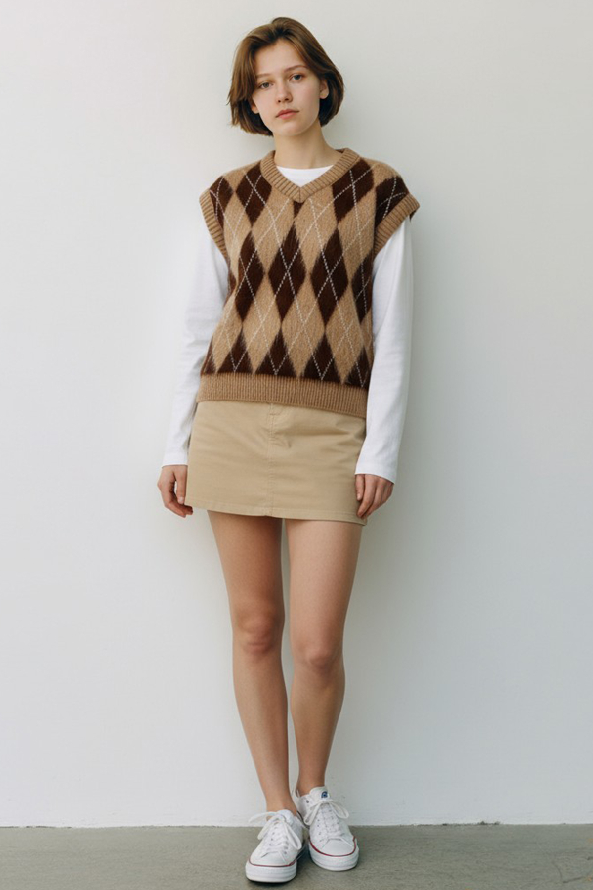 Women's Diamond Patterned Knitwear Sweater in Coffee Tones – V-Neck Retro Model Standard Size
