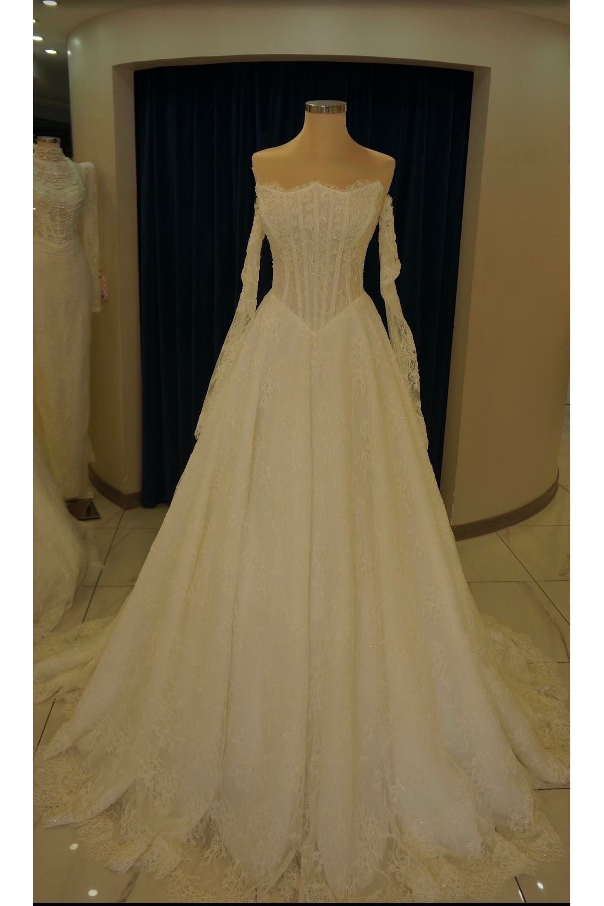 ROYAL GELİNLİK Gelinlik