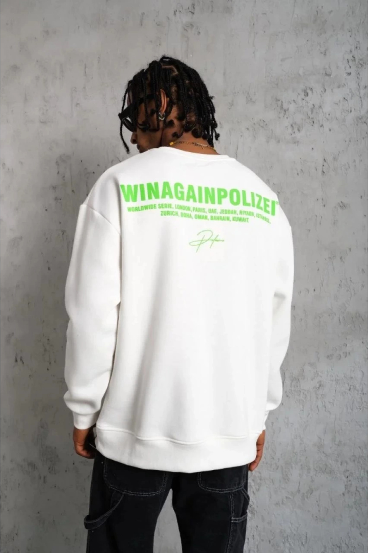 Erkek Oversize Sweatshirt – Beyaz Renk Ön Ve Sırt Baskılı, Üç İplik İçi Pamuklu Kumaş,