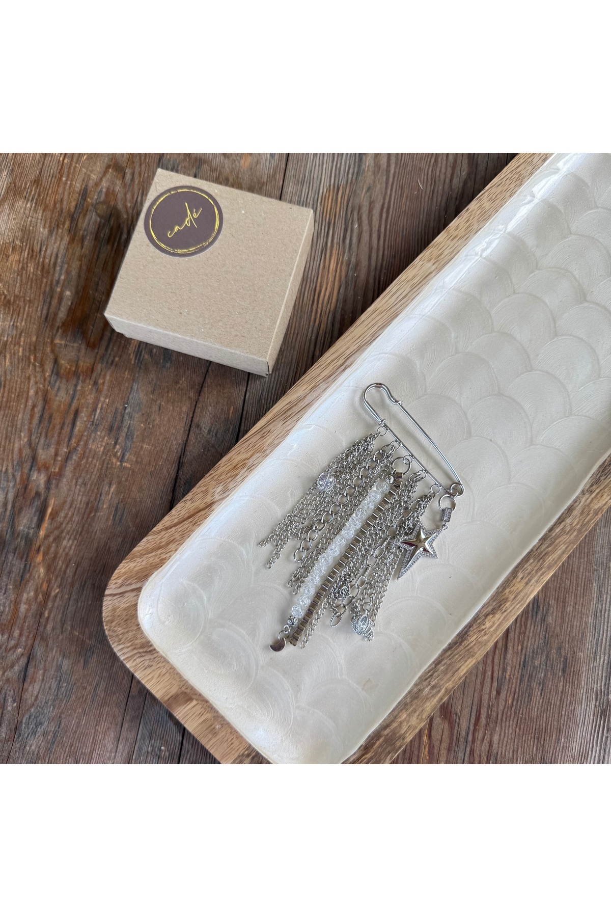 cadeaccessories Yıldız Charmlı Ve Necefli İğne