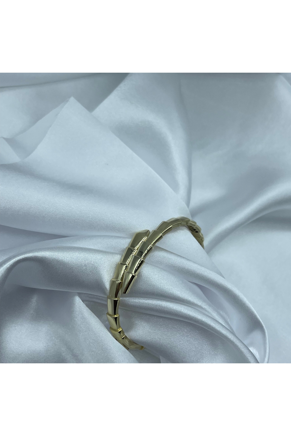 Amora Perla Jewelry Yılan Model 925 Ayar Gümüş Kelepçe – 14K Altın Kaplama