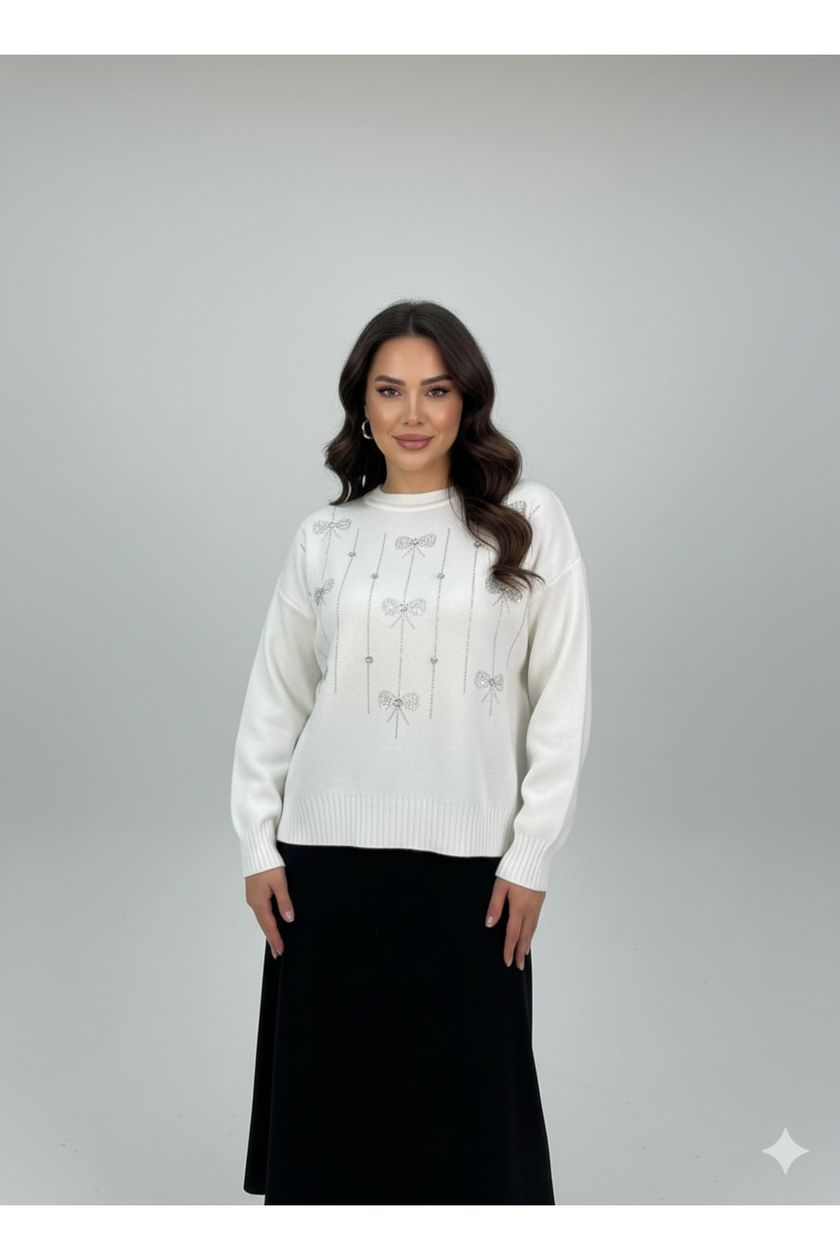 Blue Morpho Fiyonk Sıralı Triko Taşlı Etek Üstü Crop Kazak