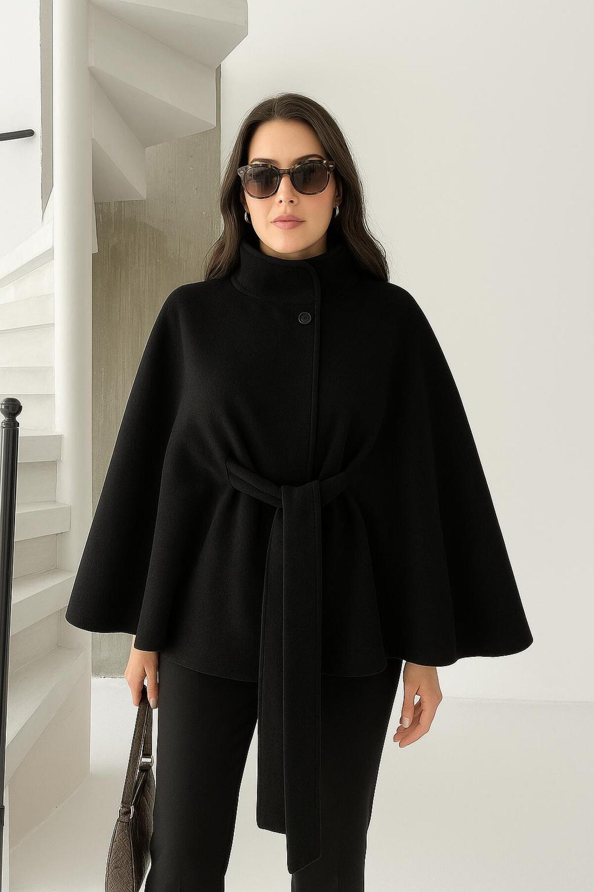 BEGBOR LİNGERİE Kadın Siyah Kuşaklı Kaşe Panço – Şık Kışlık Dış Giyim ve Trend Oversize Model