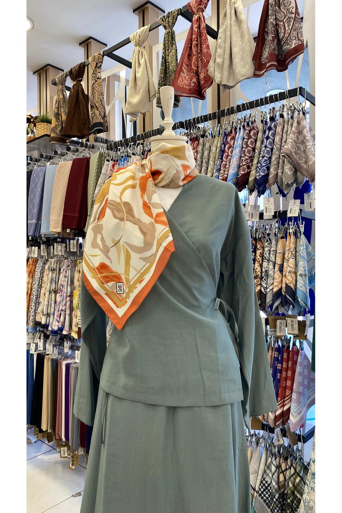 Nature's Mark Scarf Orange