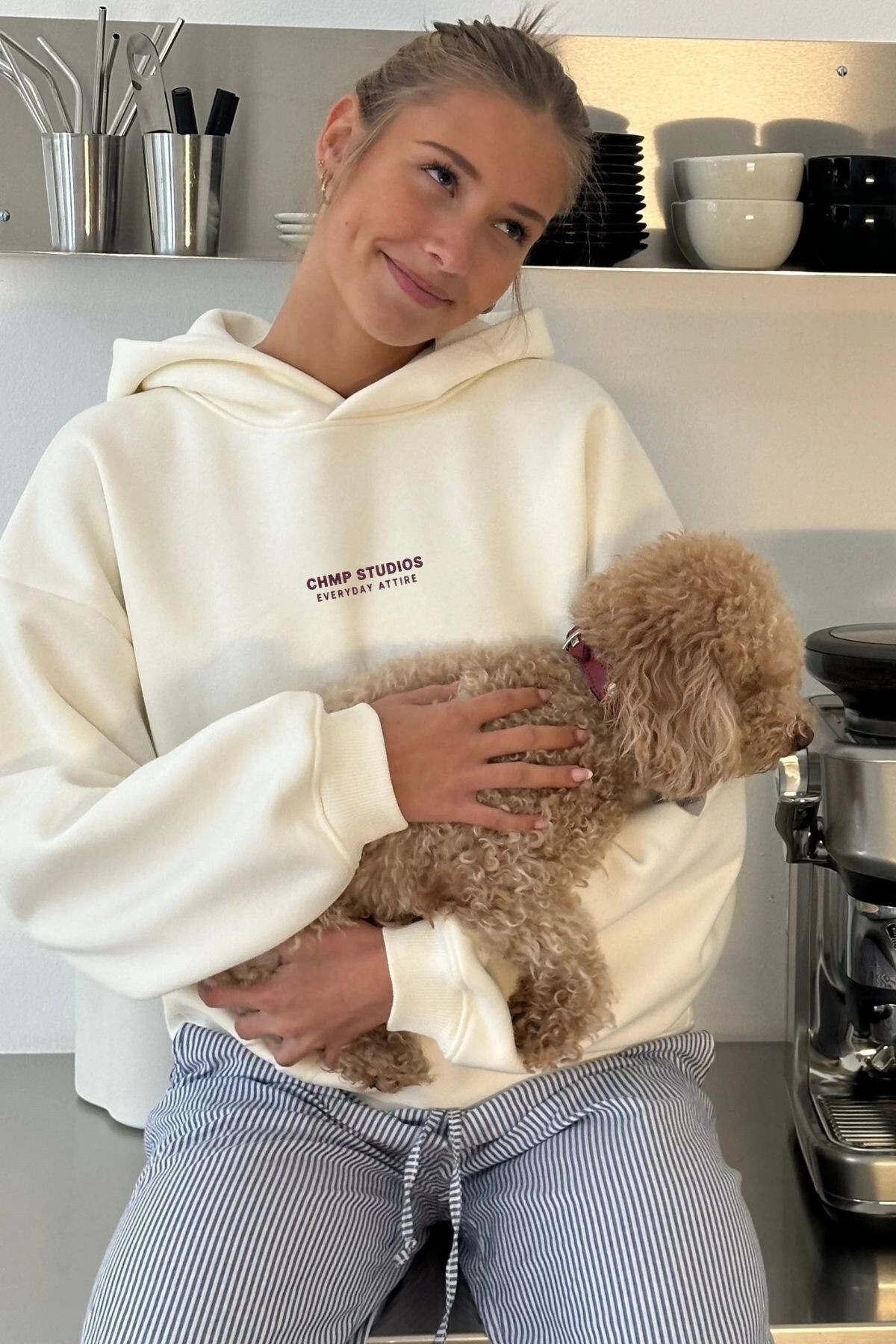 The Champ Clothing Women's Oversized Sweatshirt Hoodie Chmp Studios White – Hooded , 3 Thread Fleece, Kangaroo Pocket