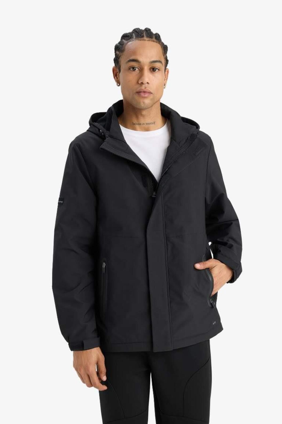 DeFactoFit Su İtici Regular Fit Polar Kapüşonlu Fermuarlı Yağmurluk (25 AU) görsel 3