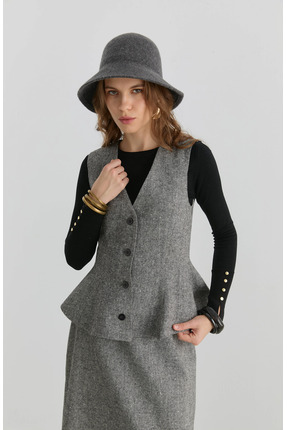 Fatma Atasoy Peplumlu Siyah Tüvit Yelek Etek Takım