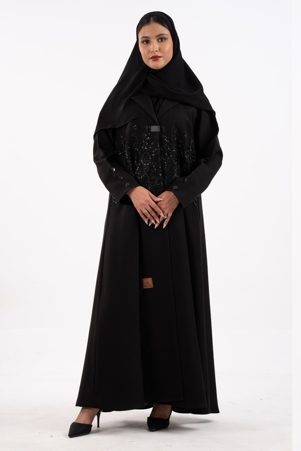 عباية أنسام بشك خرز اسود