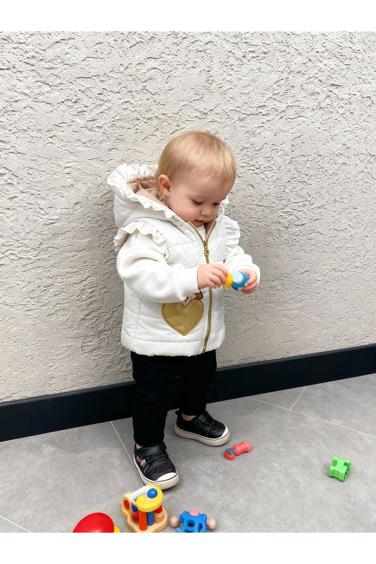 Gocoland Kız Çocuk Kapüşonlu Kalplı Ayıcık Nakışlı Şişme Yelek fotoğrafı 2 (önizleme)