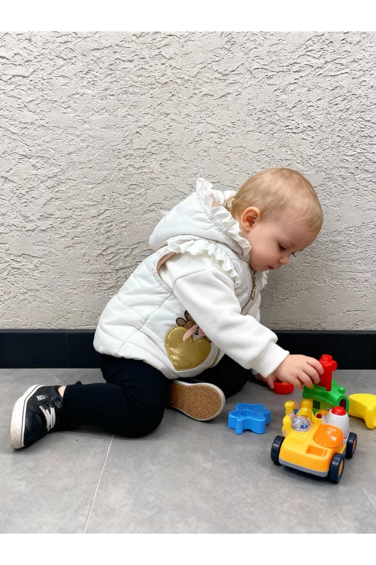 Gocoland Kız Çocuk Kapüşonlu Kalplı Ayıcık Nakışlı Şişme Yelek fotoğrafı 4 (önizleme)