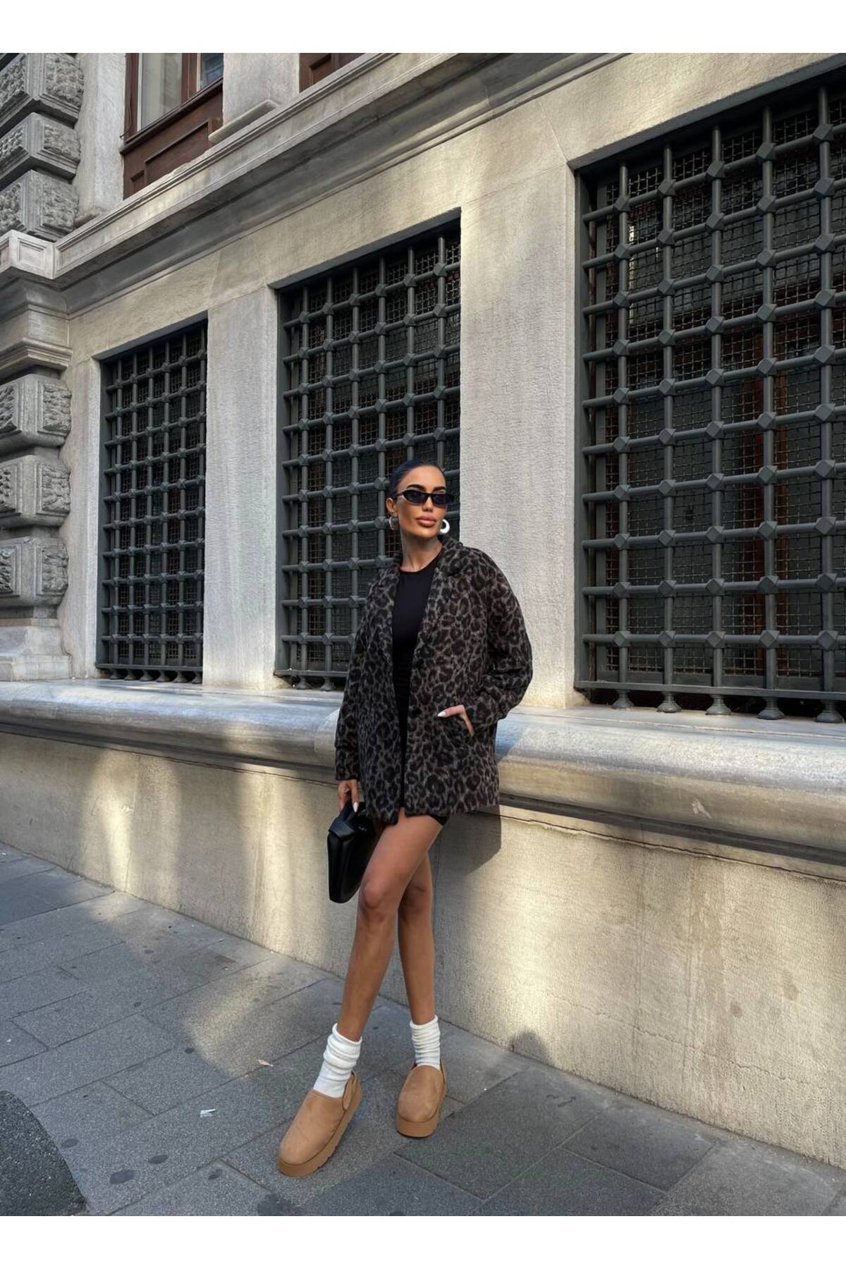 mass fashion  Kadın Leopar Desenli Astarlı Kaban - Görsel 5