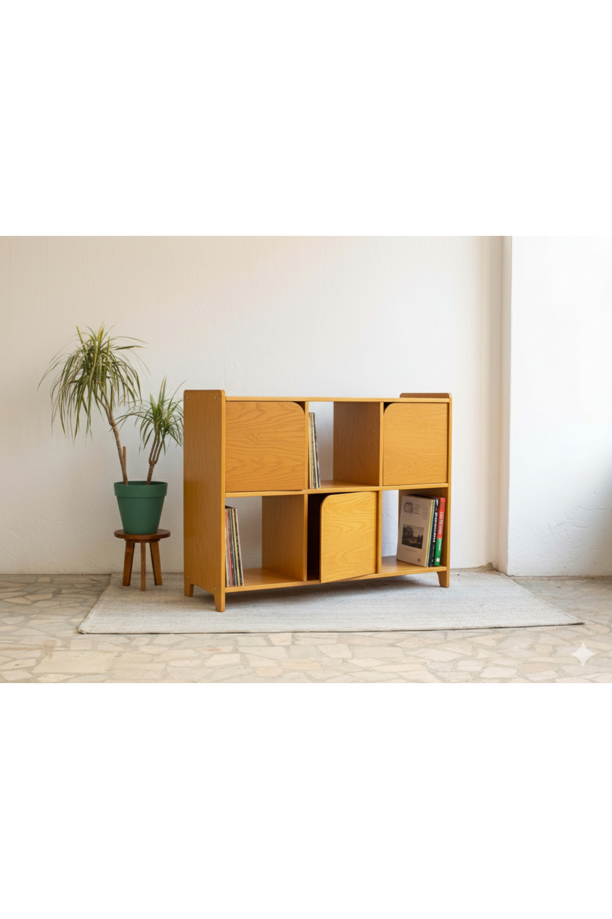 BLAN studio 6 Bölmeli Ahşap Plak ve Pikap Dolabı Ceviz Büfe Plaklık Konsol Bal