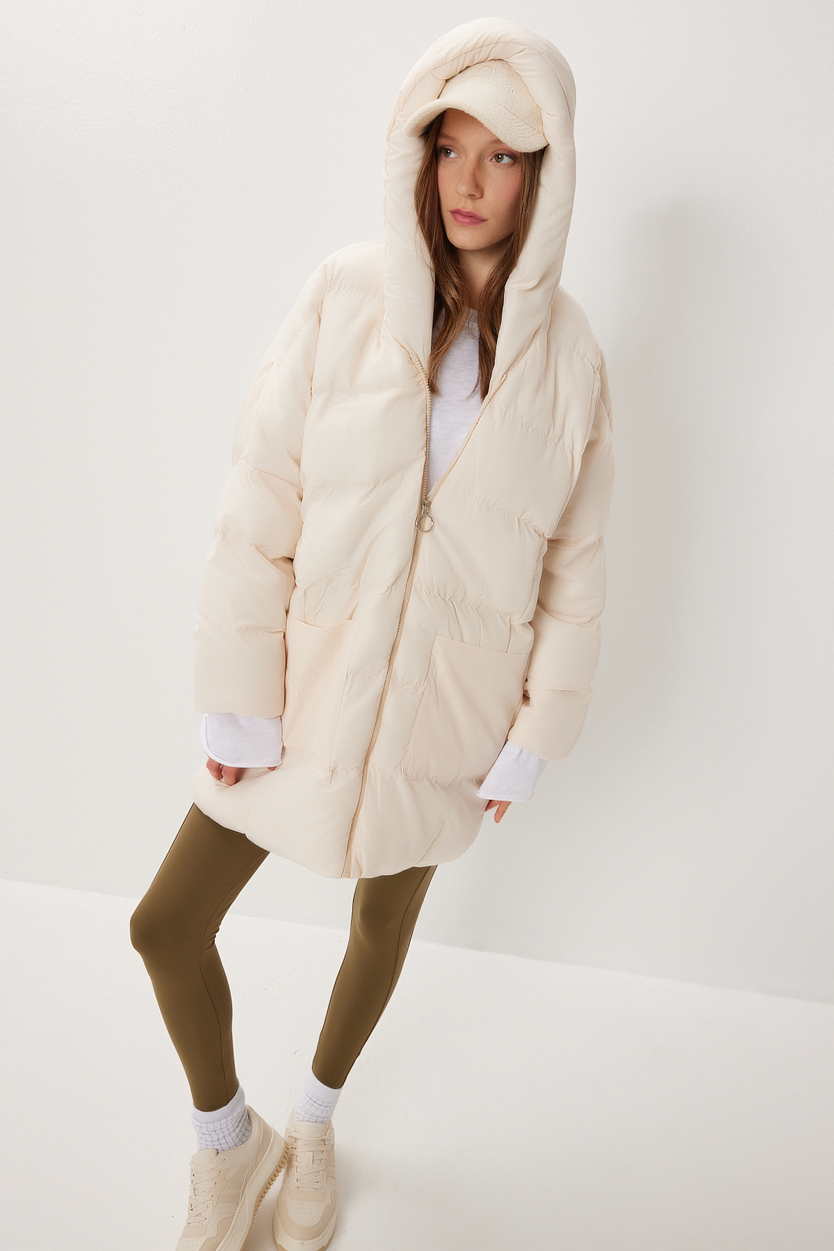 Lovelyİstanbul  Kapüşonlu Oversize Şişme Mont LNT0014 KREM - Görsel 3