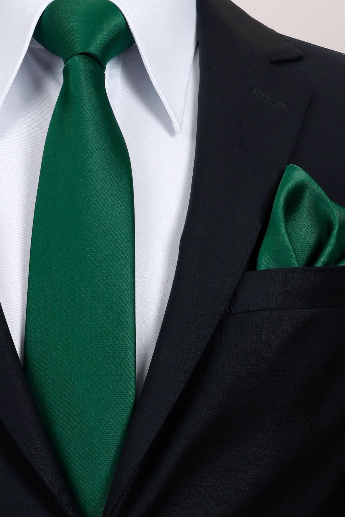  کراوات جیبی ساتن سبز پهن ۸ سانتی‌متری - کراوات مردانه ممتاز در جعبه هدیه ویژه
