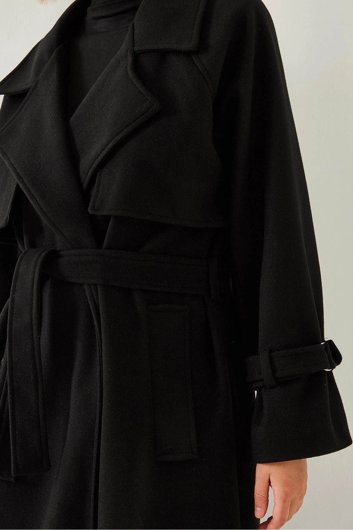 HARMONY GLOBAL  Kadın Rüzgarlıklı Siyah Kuşaklı Uzun Kaşe Kaban – Oversize Kesim, Klasik ve Şık Kışlık Trençkot 8102 - Görsel 4