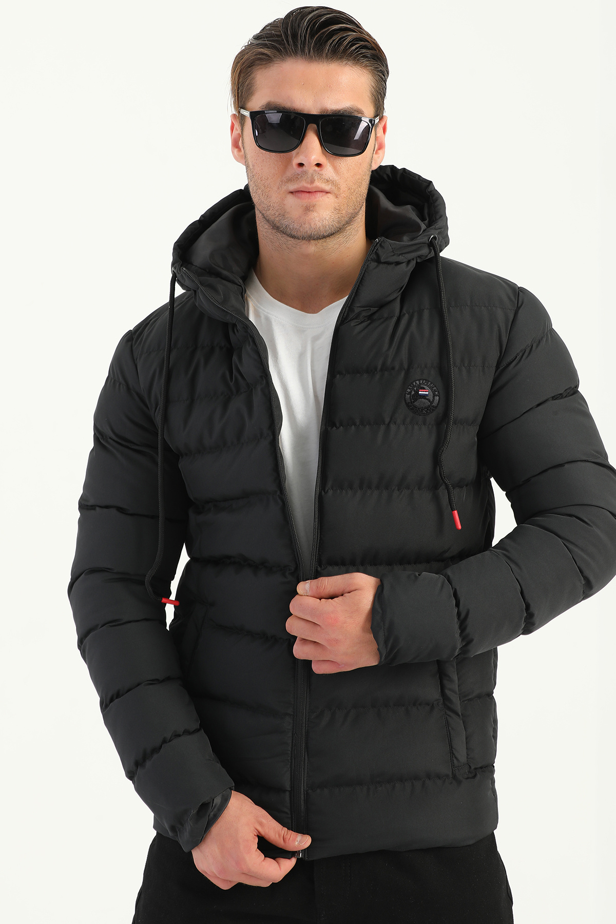 D1fference Erkek Siyah Kalın Astarlı Rüzgar Geçirmez Kapüşonlu Kışlık Şişme Spor Mont