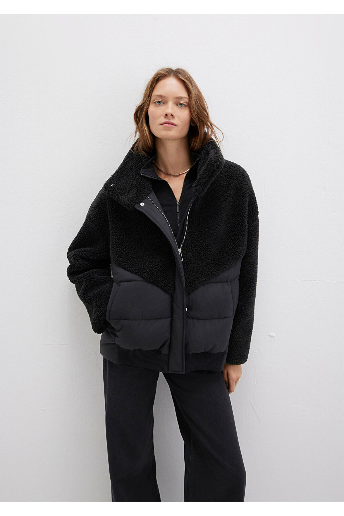 Mavi Sherpa Detaylı Siyah Ceket Loose Fit / Bol Rahat Kesim 1110476-900