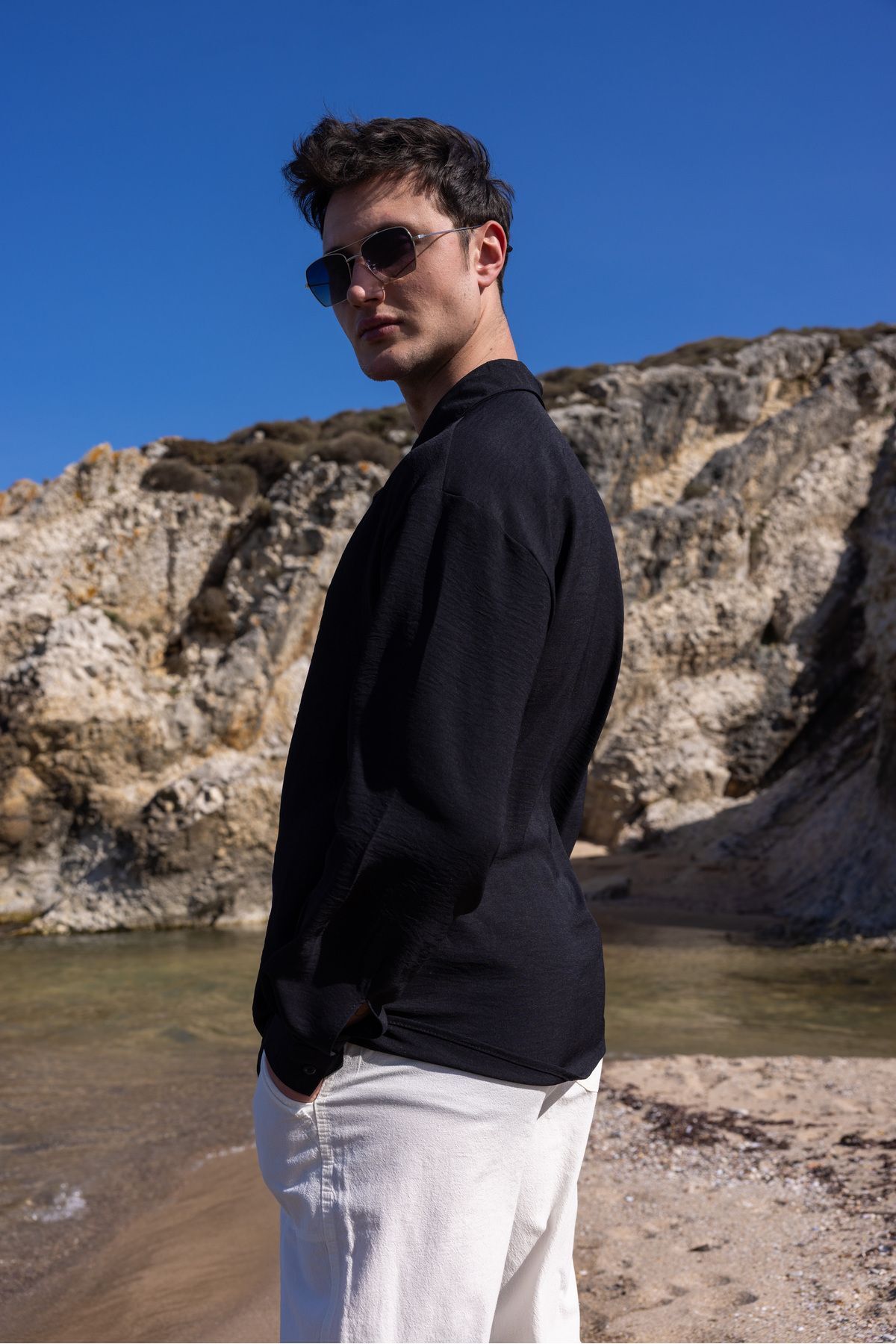 COMBİNE MİCHAİL  Erkek Siyah Keten Dokulu Rahat Kalıp Yazlık Gömlek - Görsel 4