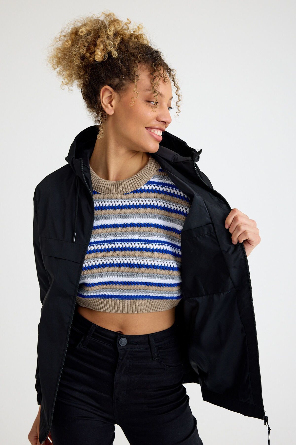 comstar  Kadın Içi Astarlı Suya Dayanıklı Kapüşonlu Cepli Yağmurluk - Görsel 5