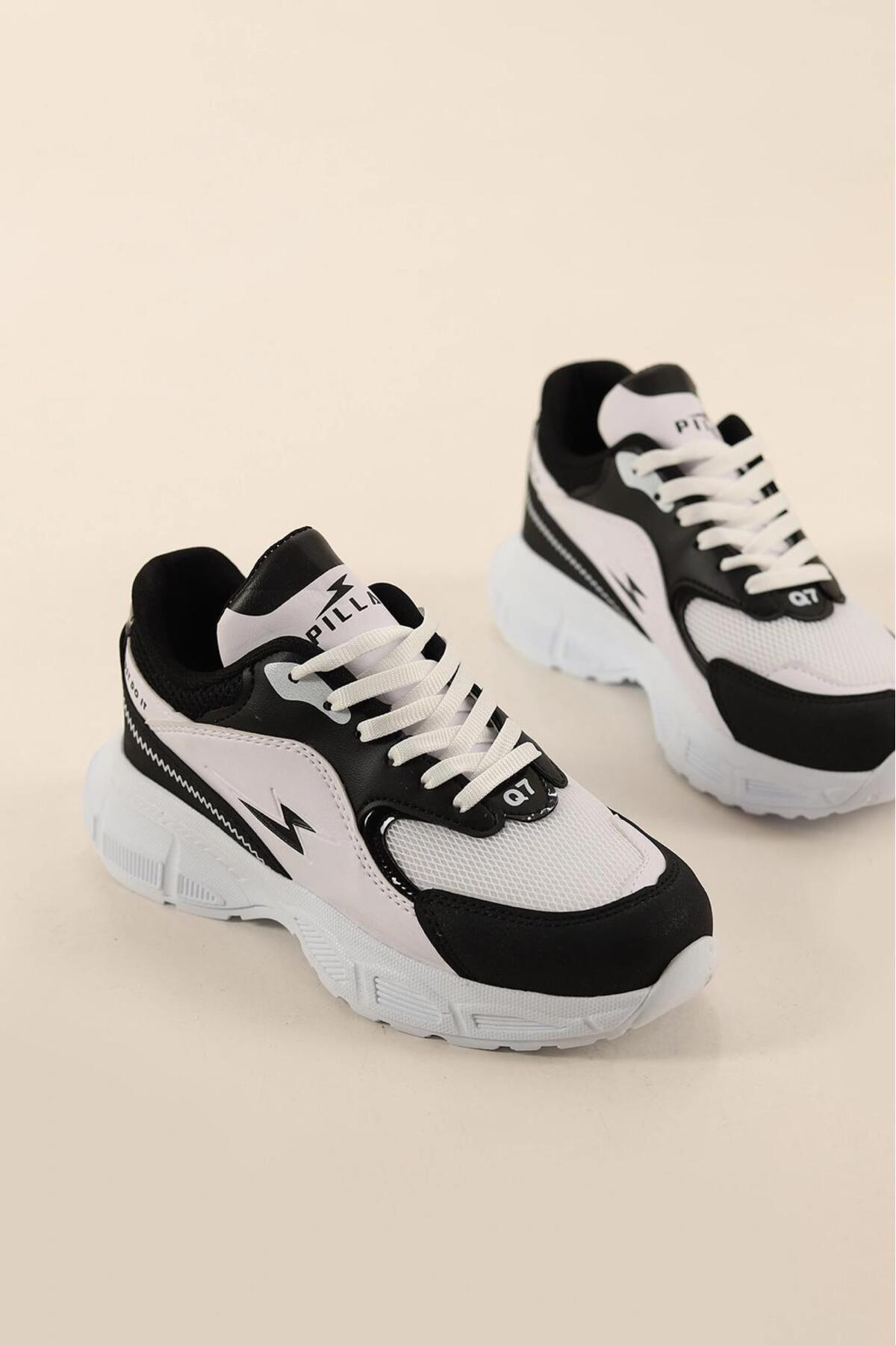 530 White Navy Blue Sports Shoes