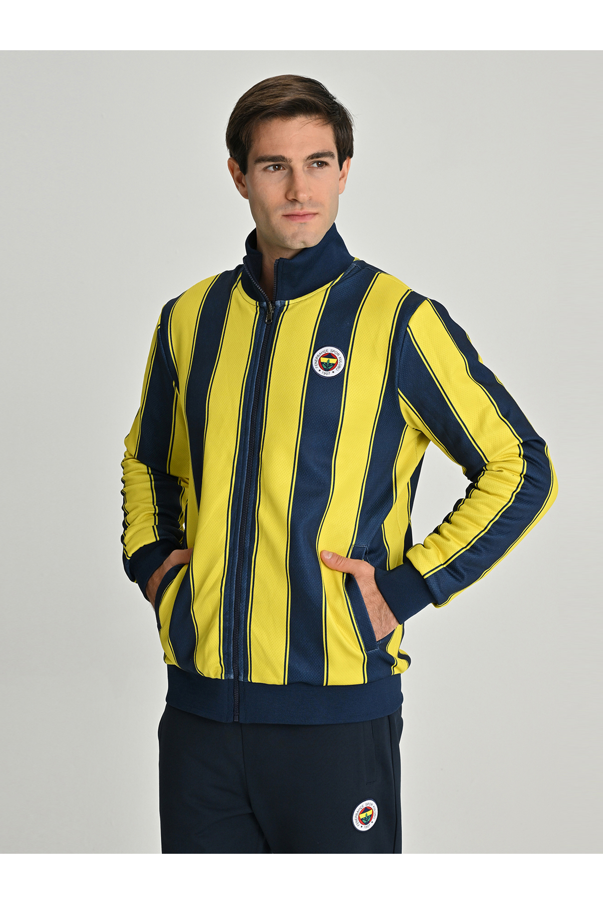 Fenerbahçe S.K. 25/26 Tribün Çubuklu Çift Taraflı Erkek Peluş Ceket LACİVERT — رنگارنگ TK017EGK60 — تصویر 3 از 9