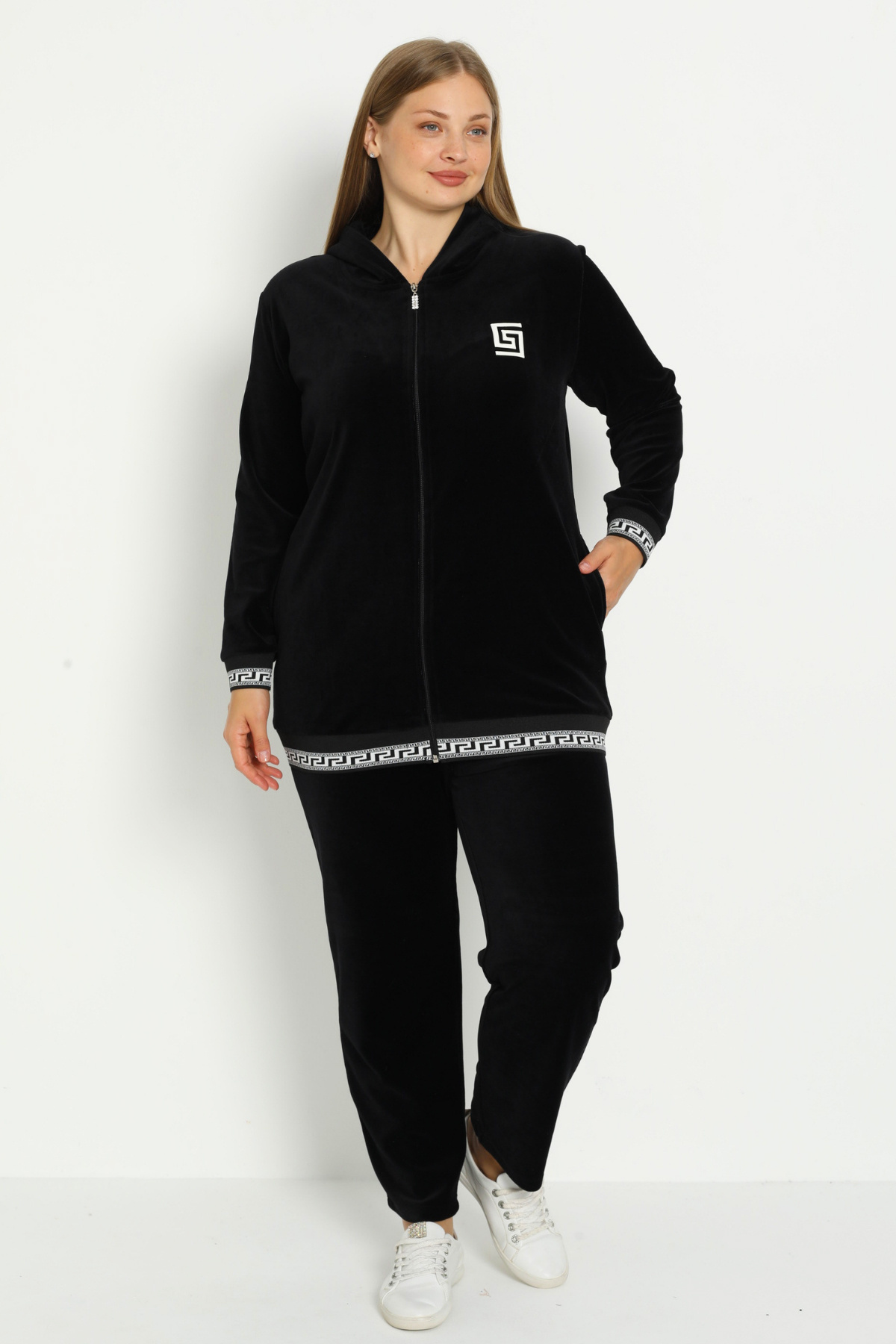 İntensive Kadın Büyük Beden Siyah Kapüşonlu Pamuklu Kadife Baskı Detaylı Cepli Alt Üst Eşofman Takımı