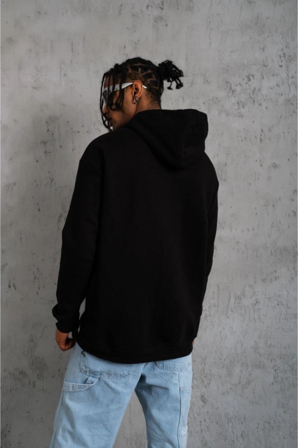 Erkek Oversize Kapüşonlu Sweatshirt – Siyah Renk Üç İplik İçi Pamuklu Kanguru Cepli Bas