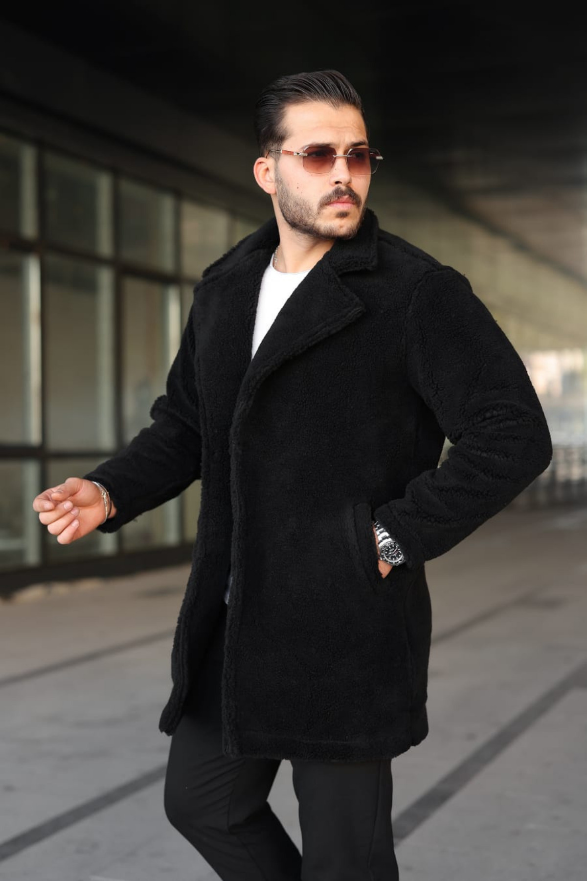 Erkek Siyah Peluş Düğmeli Kaban — مشکی PLSKBN025 — تصویر 2 از 4