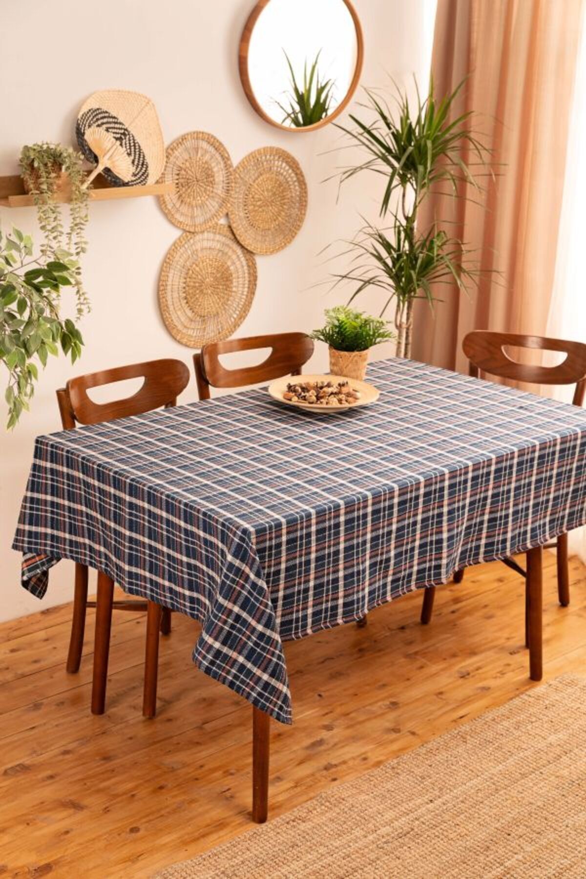 Kare Pamuk Ekose Masa Örtüsü, Kolay Temizlenebilir, Mutfak, Salon Kullanımına Uygun 140x140 cm.