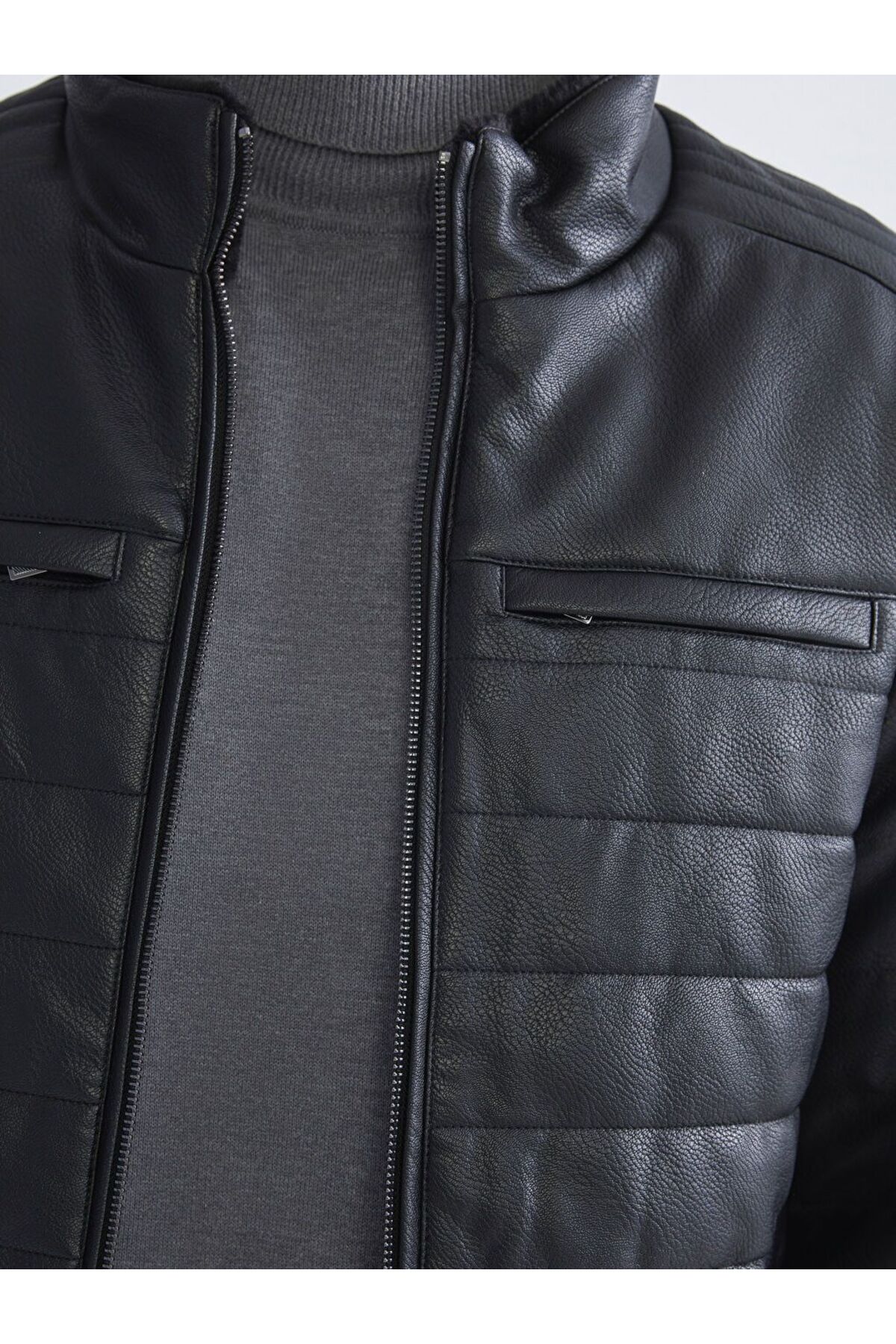 LC Waikiki  LCWAIKIKI Classic Standart Kalıp Dik Yaka Erkek Deri Görünümlü Mont - Görsel 3