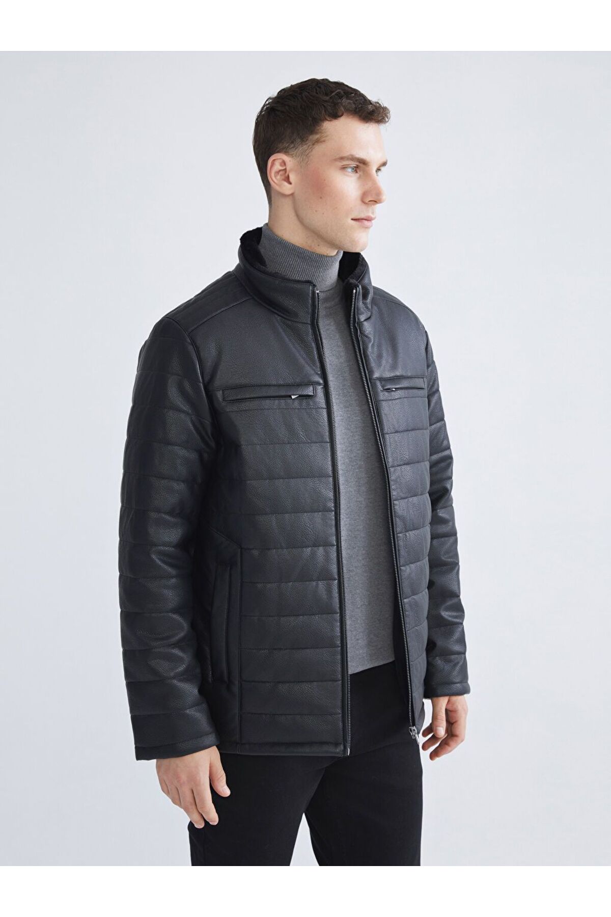 LC Waikiki  LCWAIKIKI Classic Standart Kalıp Dik Yaka Erkek Deri Görünümlü Mont