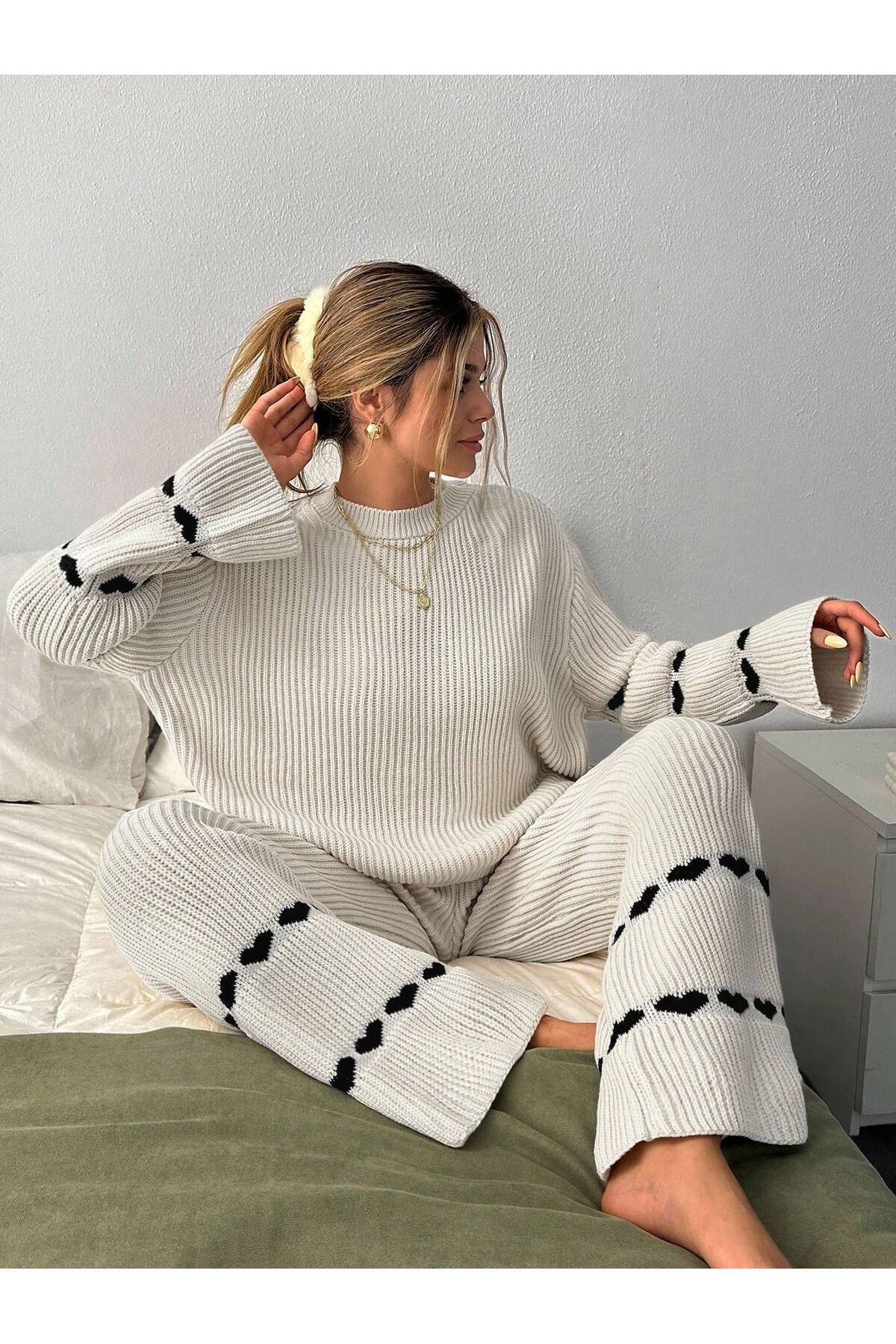 TOFAN TRİKO Облекло с детайли на сърцето