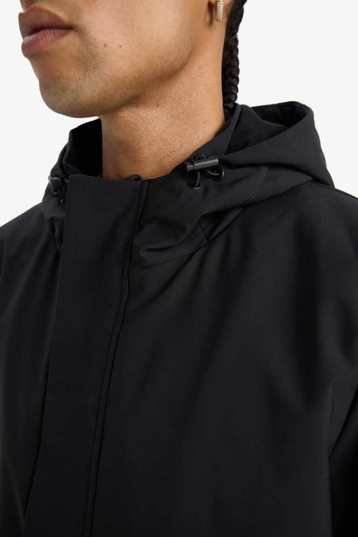 DeFactoFit Su İtici Regular Fit Polar Kapüşonlu Fermuarlı Yağmurluk (25 AU) görsel 5