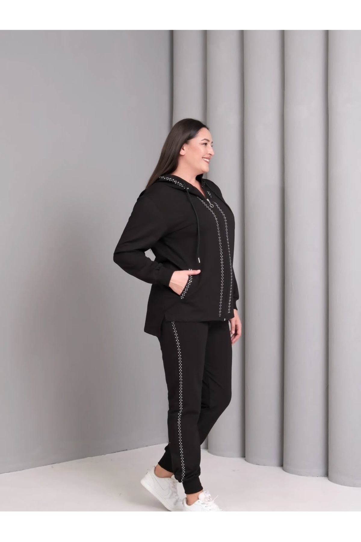 PARKDERİN KADIN BÜYÜK BEDEN ,FERMUARLI ,TAŞ BASKILI ,KAPÜŞONLU EŞOFMAN TAKIM