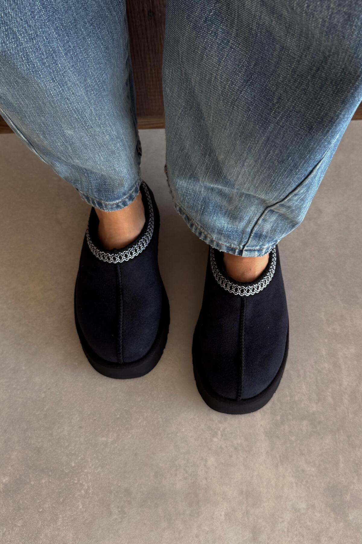 nope21shoess Fox Siyah Kürklü Bot görsel 3