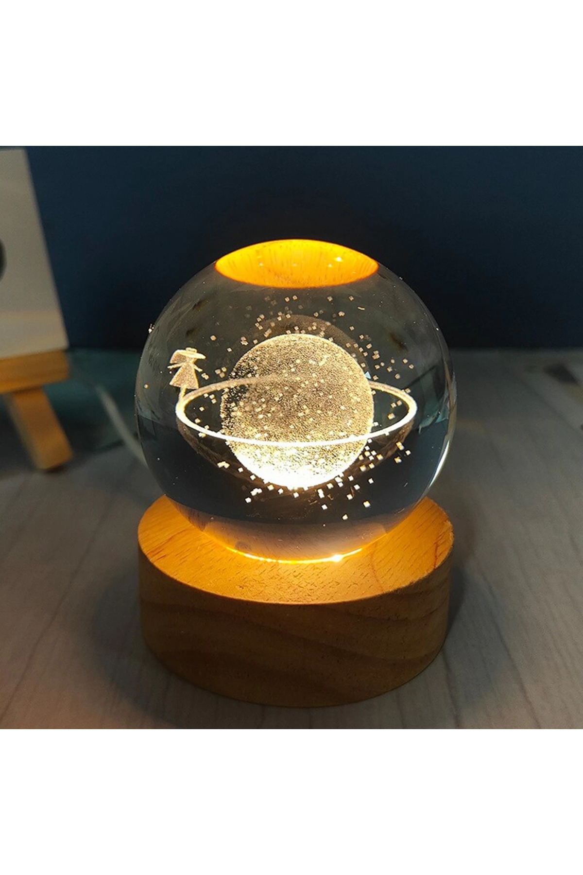 YNT Satürnlü Kız Temalı Işıklı Cam Küresi