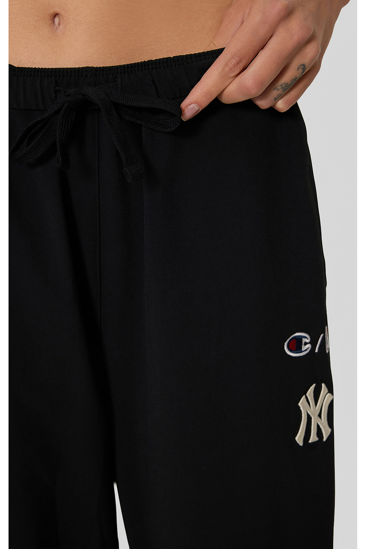 Champion  MLB Parachute Pants Siyah Kadın Pantolon - 117977-KK001 - Görsel 5