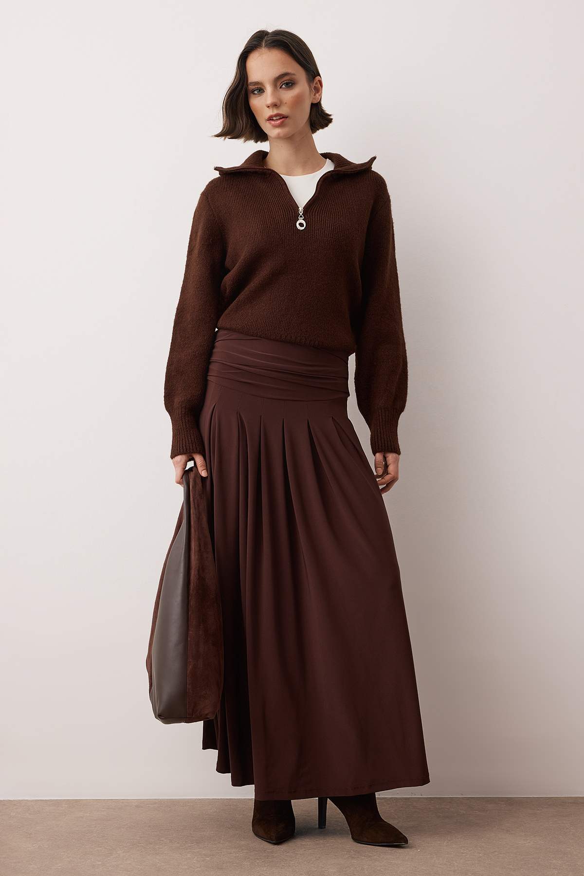 Trendyolmilla  Kahverengi Pile Detaylı Astarsız Örme Etek TCTAW26EE00015