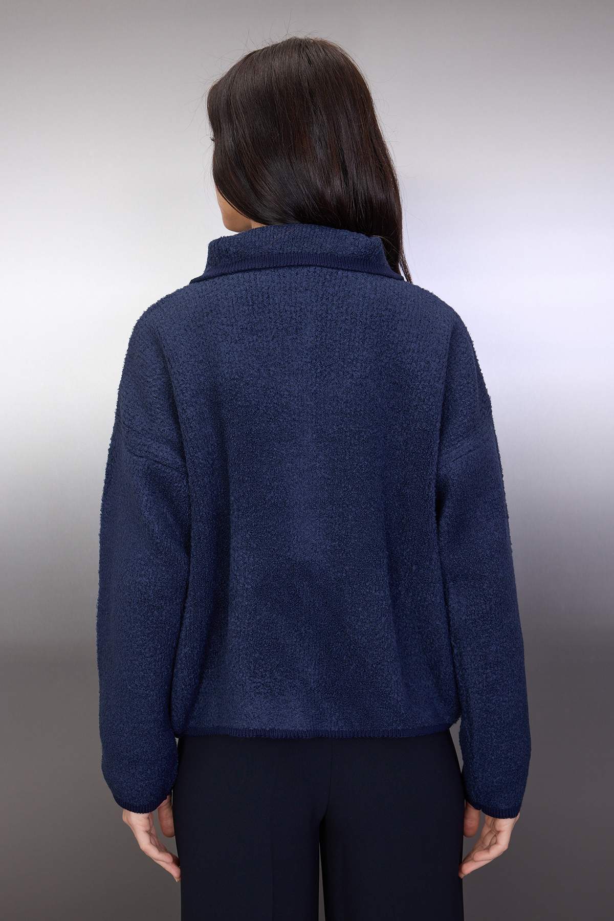 Trendyolmilla  Lacivert Geniş Kalıp Polo Yaka Buklet Triko Hırka TWOAW24HI00177 - Görsel 4