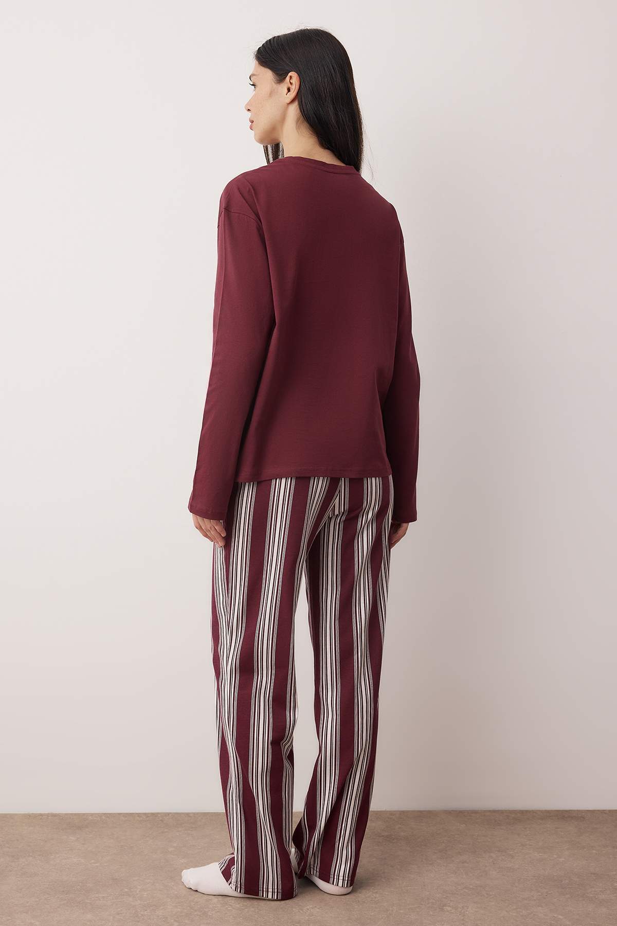 Trendyolmilla  Bordo Pamuklu Çizgili Örme Pijama Takımı THMAW25PT00188 - Görsel 4