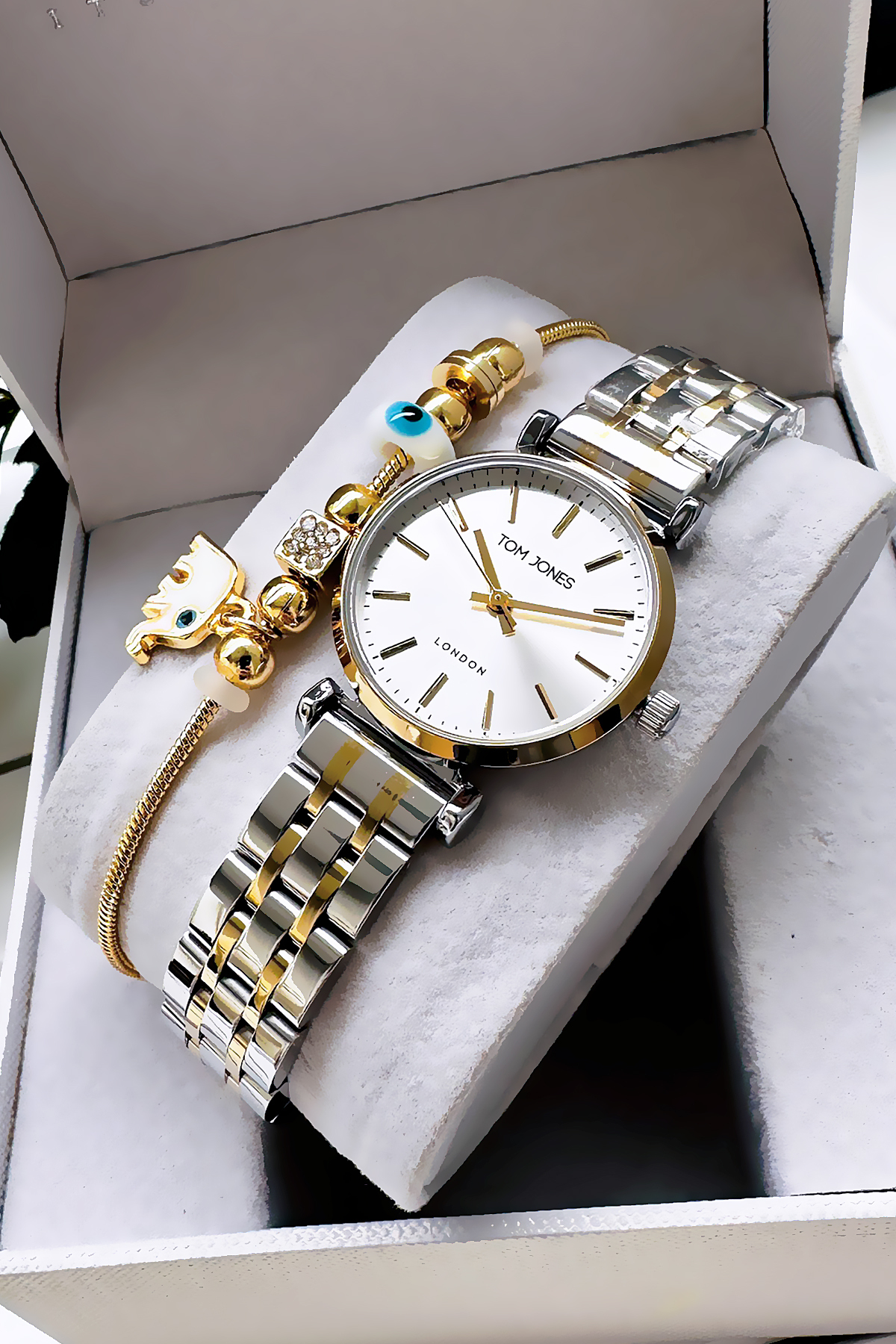 Women's Watches 3 Atm Waterproof Minimal Retro Small Case Gold Color Steel Band Bracelet Cbk368